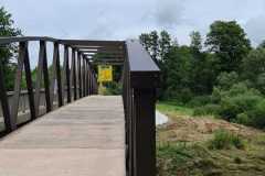 Geh- und Radbrücke Bogen über die Staatsstraße St 2139  in Bärndorf