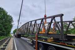 Geh- und Radbrücke Bogen über die Staatsstraße St 2139  in Bärndorf