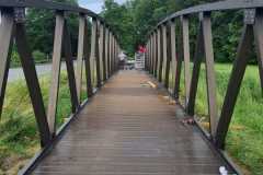 Geh- und Radbrücke Bogen über die Staatsstraße St 2139  in Bärndorf