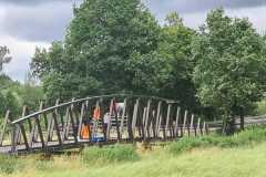 Geh- und Radbrücke Bogen über die Staatsstraße St 2139  in Bärndorf