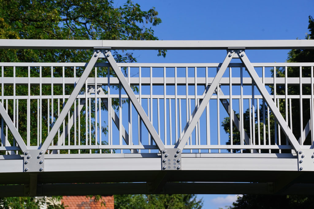 Aluminiumbrücke aus eloxiertem Aluminium